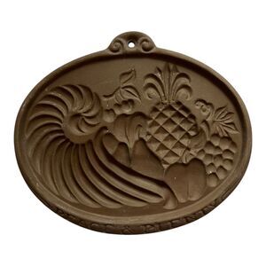 Hartstone Cookie Mold Peace And Plenty‎ Cornucopia Design In Color Brown